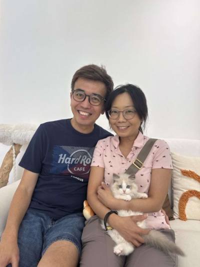 Ragdoll family with their CatzillaSG kitten in Singapore